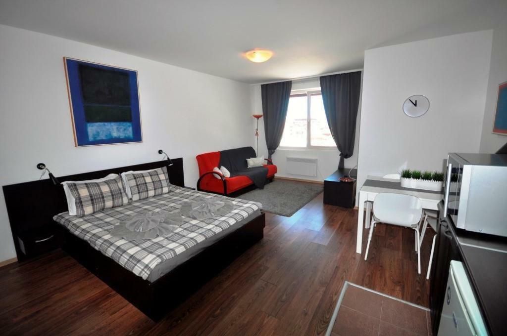 Apartment U Kompleksu Royal Towers