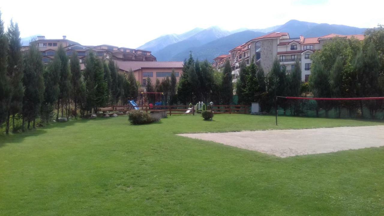 U Kompleksu Royal Towers Bansko