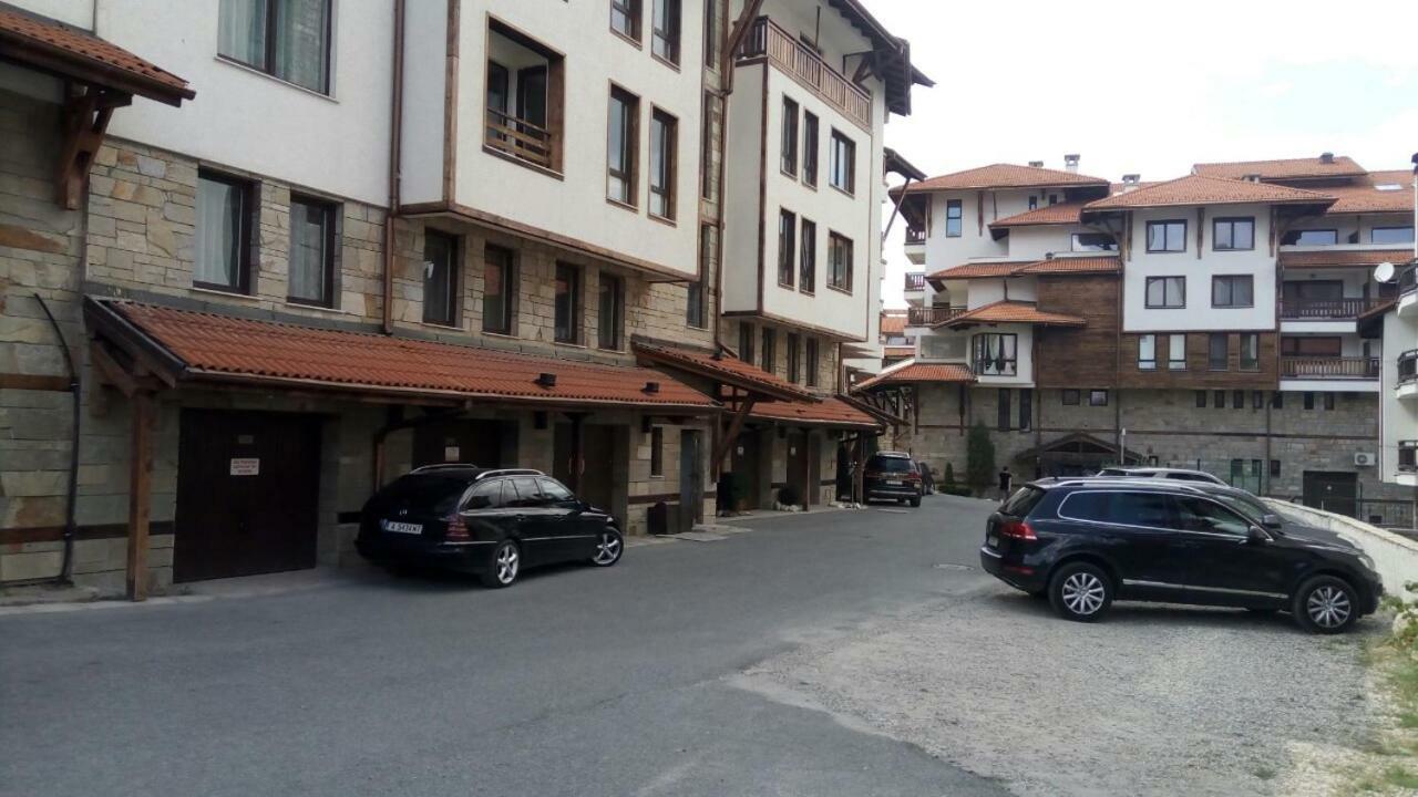 U Kompleksu Royal Towers Bansko